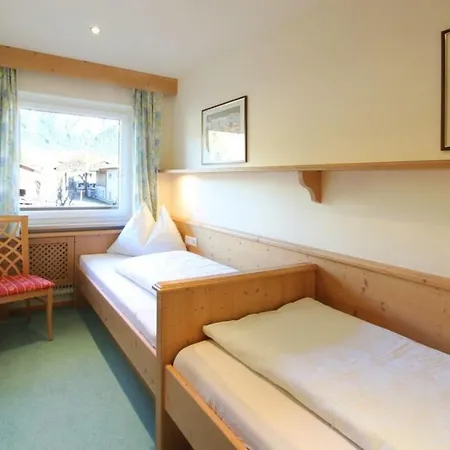 Chalet Cristall Superior Appartement 5